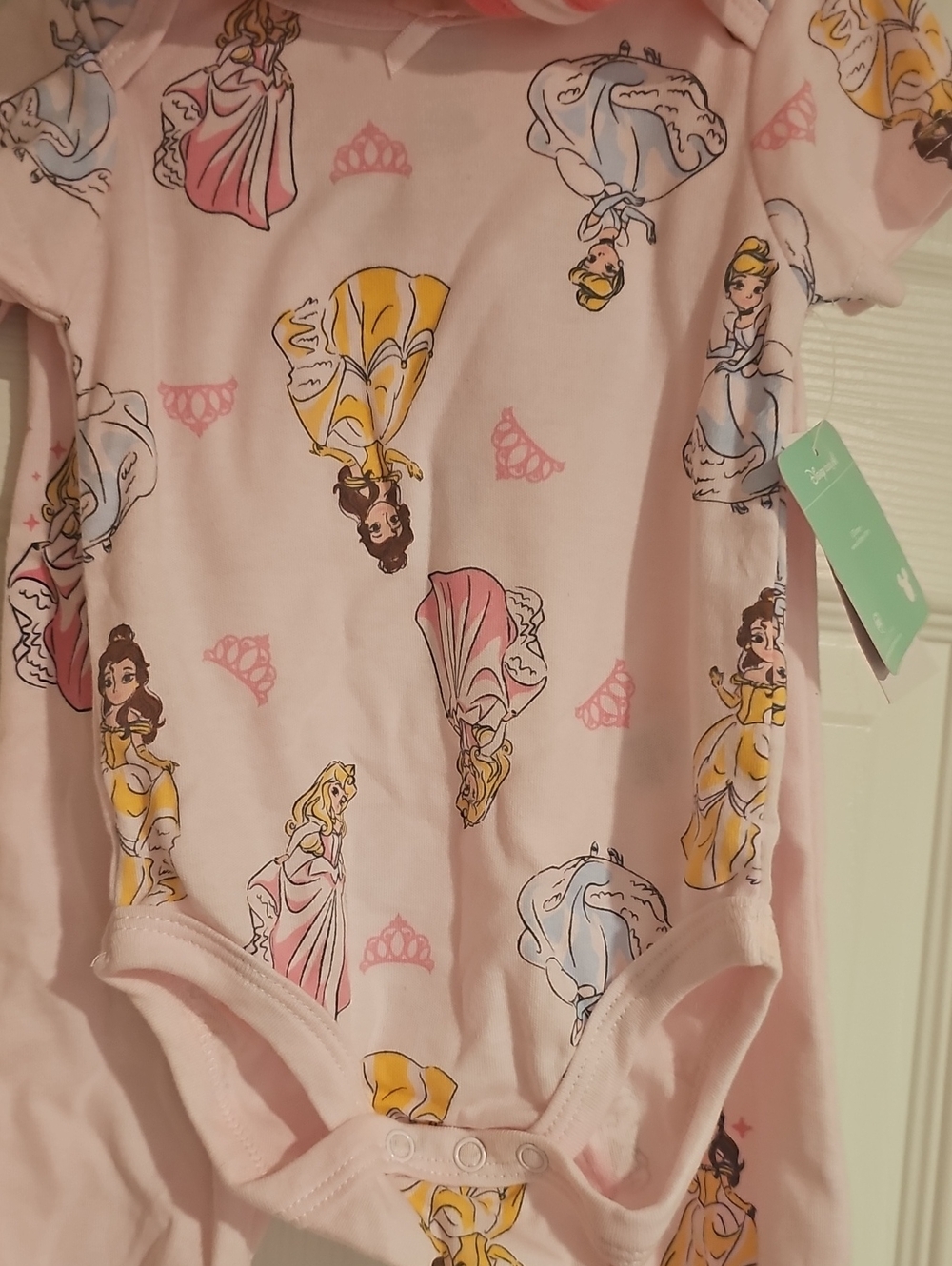 Disney Princess Baby Girl 6/9 Months 3pc Set Bodysuit, Pant, Bib Pink New - Picture 6 of 10